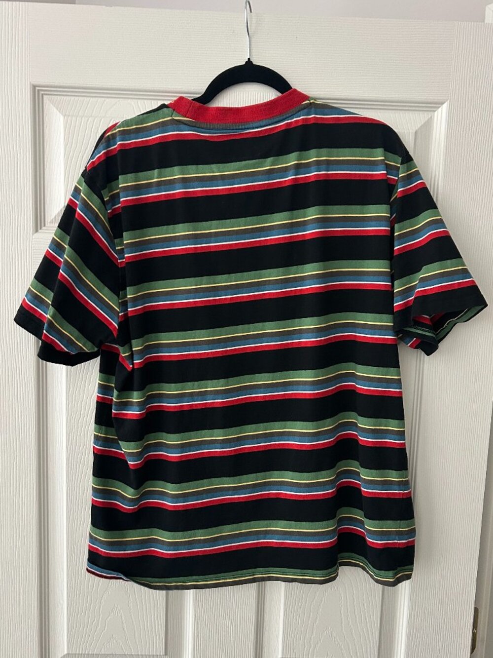 Guess Los Angeles Y2K Striped T Shirt Mens L Embroidered Logo Black Red Green - Picture 2 of 11